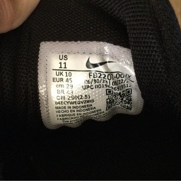 Nike Black sneakers men’s 11 - Picture 7 of 7